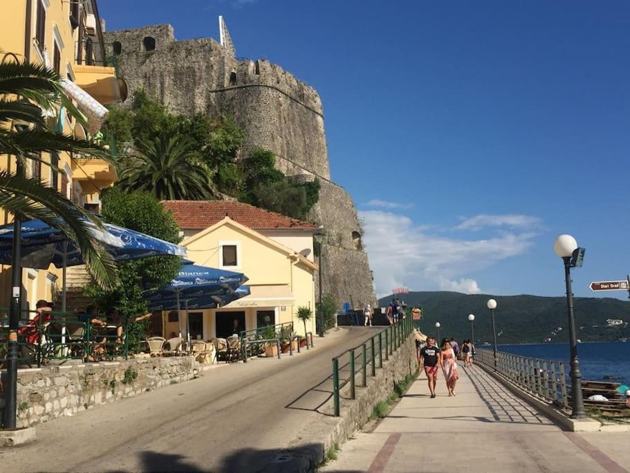 Apartments Lux Milano, Savina,Herceg-Novi Херцег Нови Екстериор снимка