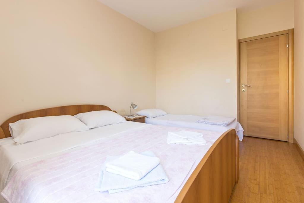Apartments Lux Milano, Savina,Herceg-Novi Херцег Нови Екстериор снимка