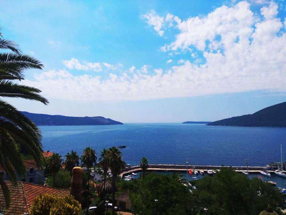 Apartments Lux Milano, Savina,Herceg-Novi Херцег Нови Екстериор снимка