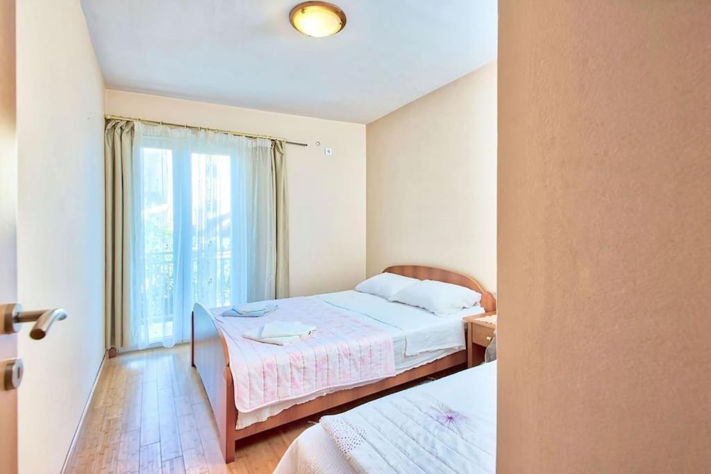 Apartments Lux Milano, Savina,Herceg-Novi Херцег Нови Екстериор снимка